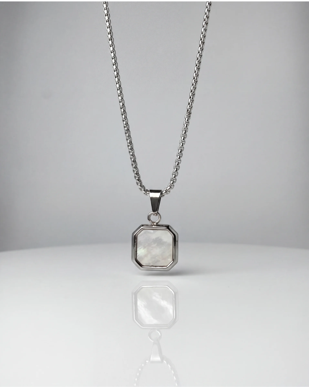 Marina Stone Pendant White